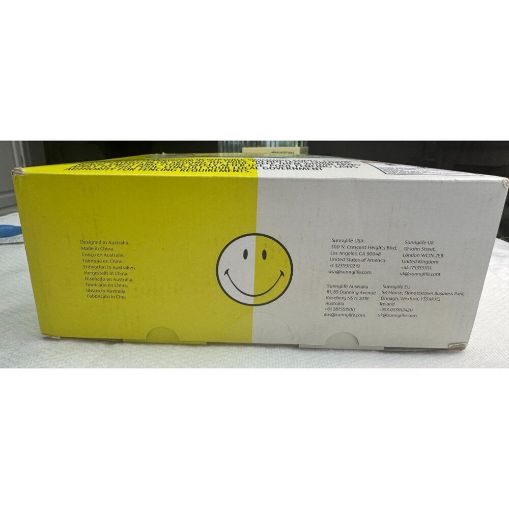 Sunnylife Inflatable Smiley Face Pool 65" x 15.5" New In Box - Picture 6 of 8